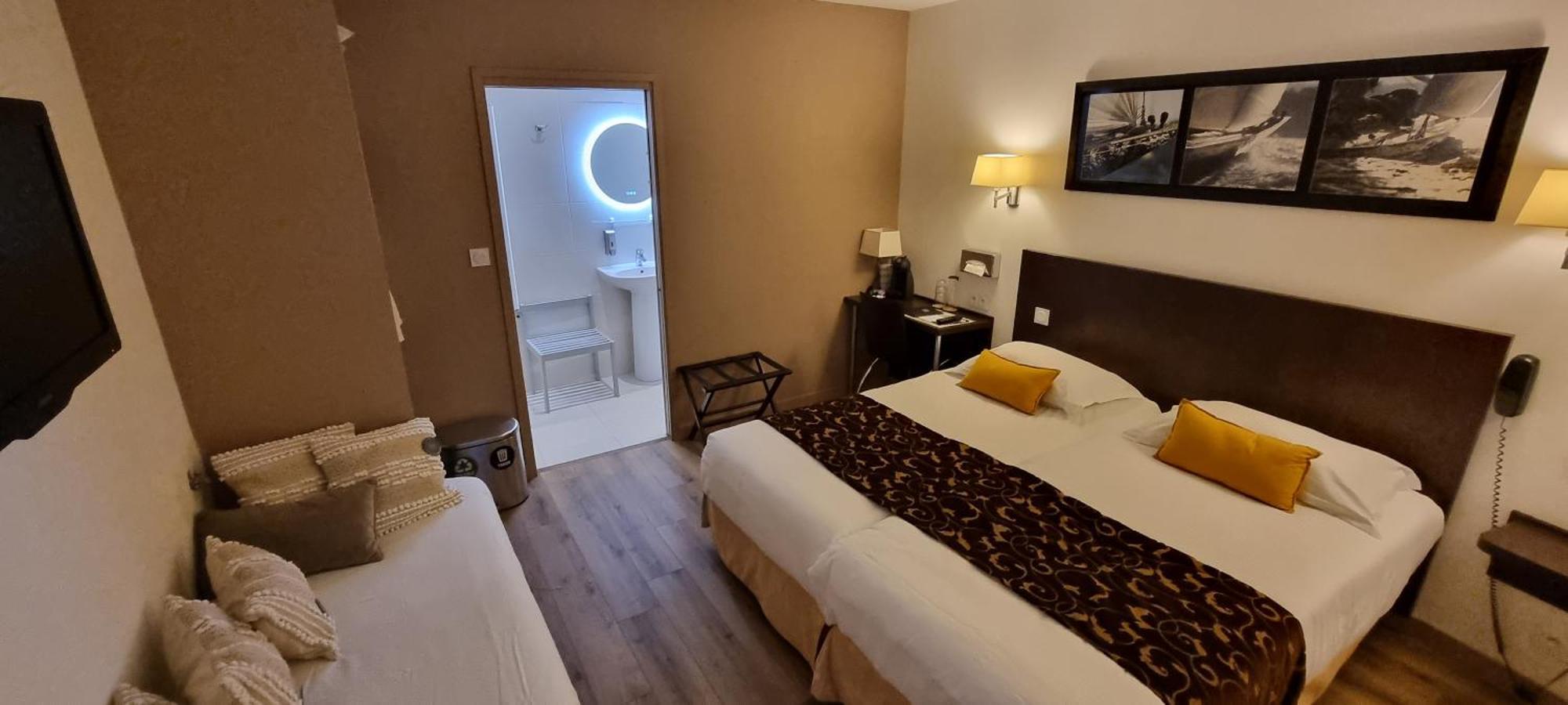 Hotel Le Bellevue Guer Dış mekan fotoğraf