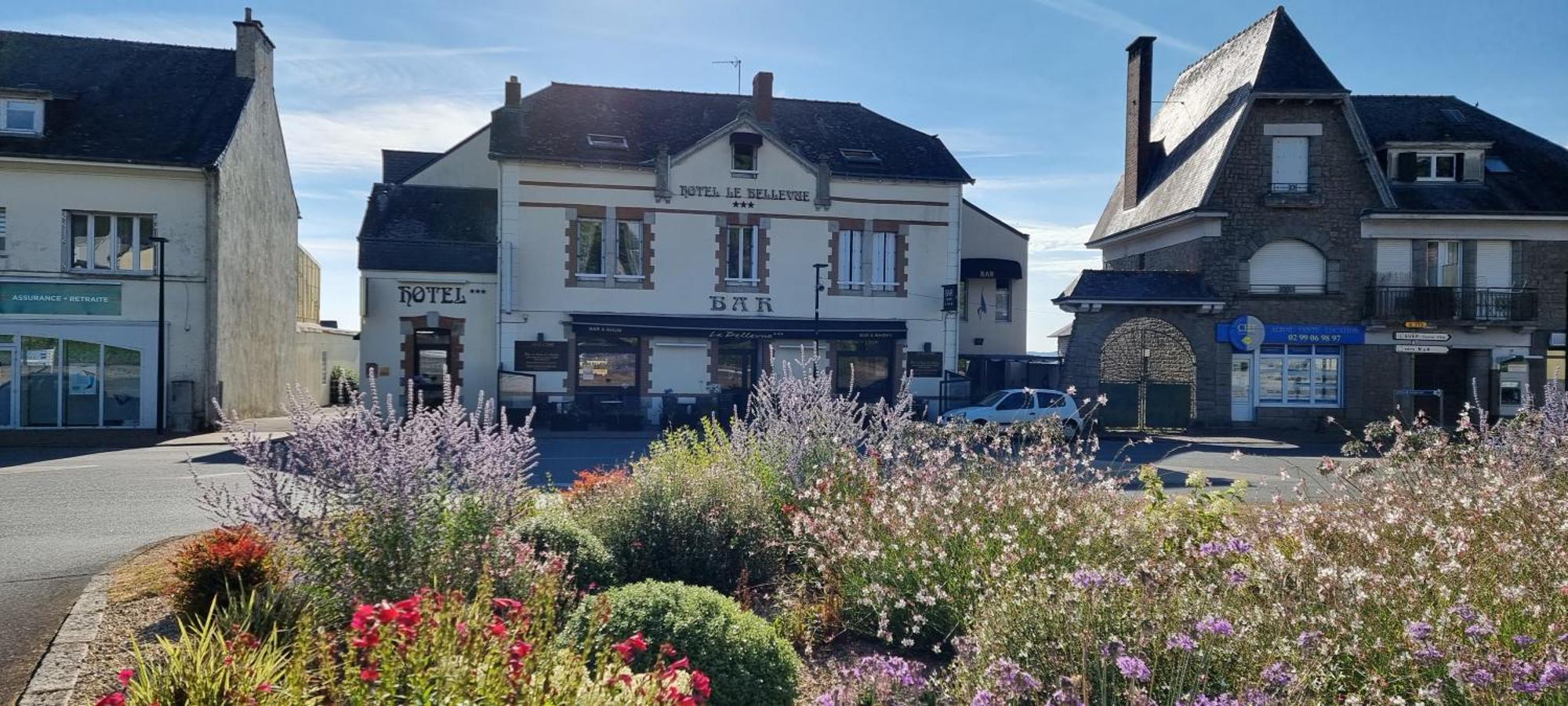 Hotel Le Bellevue Guer Dış mekan fotoğraf